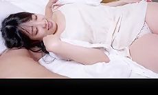 FC2-PPV-3031937無邪気で可憐な色白女子大生！眩い純白のワンピースと美しい美白の美体に生中出し＆顔面射精！！（後編）
