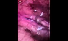 熊学生潜入教学楼女厕抄底偷拍 几个学姐的逼穿着凉鞋头上戴朵红花的极品大三白虎学姐