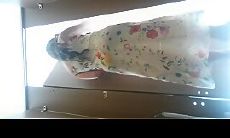 厕拍大神酒店餐厅女厕偷拍几位高颜值美女各种极品嫩鲍鱼完美