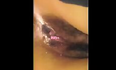 厕拍达人大型商场女厕所拍脸拍逼多位女性，带着高端设备现场偷拍高清特写私处~炸裂
