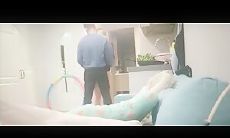 去嫂子家做客真实乱伦强奸嫂子 插上就老实配合了