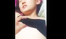 小哥单身宿舍约炮美女同事猛操她的大黑B完美露脸