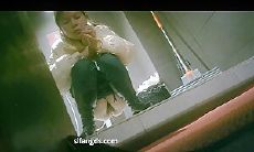 大神潜入餐厅女厕所全景偷拍 几位美少妇的极品美鲍鱼