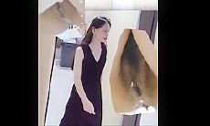 大神潜入办公楼女厕所补光偷拍 几位美女职员的粉嫩美鲍鱼