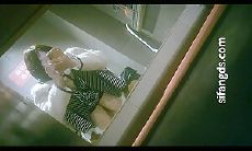 大神潜入餐厅女厕所固定摄像头偷拍 几位美女食客的极品鲍鱼