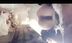 厕拍大神停车场 尾随两个年轻女司机沟厕偷拍她们的逼眼镜妹的逼挺嫩的
