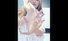 漂亮巨乳美眉吃鸡啪啪 在家被大肉棒无套输出 先插小穴再爆菊花 内射