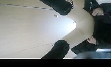 KTV女厕所最新全景偷拍几位大长腿小姐姐 各种诱人的私密花园