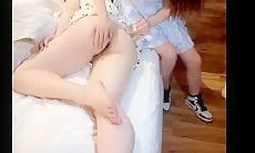 老婆灌醉她的美女闺蜜让老公来玩她的大肥B 卧槽！有这样的老婆可真是有福了