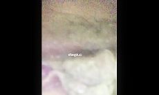 办公楼女厕所极限贴b偷拍 几位美女同事的肥美大鲍鱼