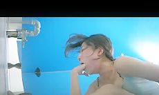 十月最新流出 魔手 外购精品厕拍 艺校女厕偷拍醉酒美女整个手掌插了进去不断扣动搅动吐