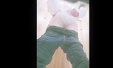 最新女厕偷拍！多位极品漂亮女神如厕曝光！少妇少女 极品白皙翘臀，白色连衣裙那个 非常漂亮的小仙女