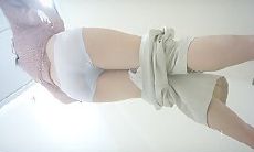 某工业园女厕全景偷拍多位美女职员嘘嘘 各种美鲍一一呈上3