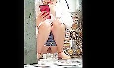 老式筒子楼全景偷拍多位美女少妇嘘嘘 各种美鲍完美呈现