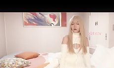 chinese porn(杏吧传媒)(xb-70)租回家过年的假冒女友惹恕我动真格-美酱